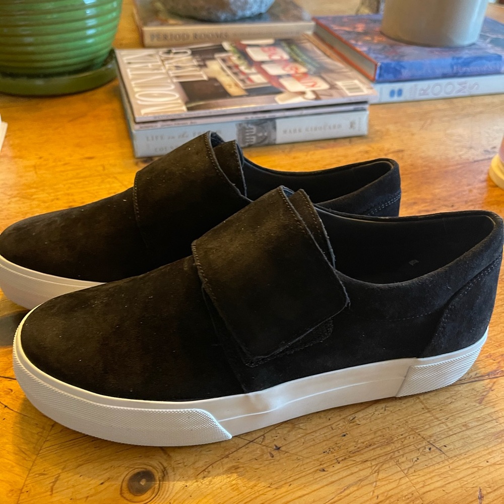 Vince sneakers